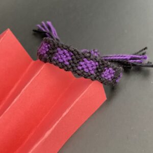 Macrame Bracelet Tutorial & Braid Pattern - Square Pattern