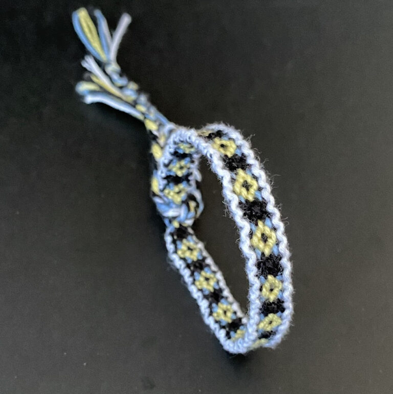 Macrame Braided Bracelet – Yellow Chamomile