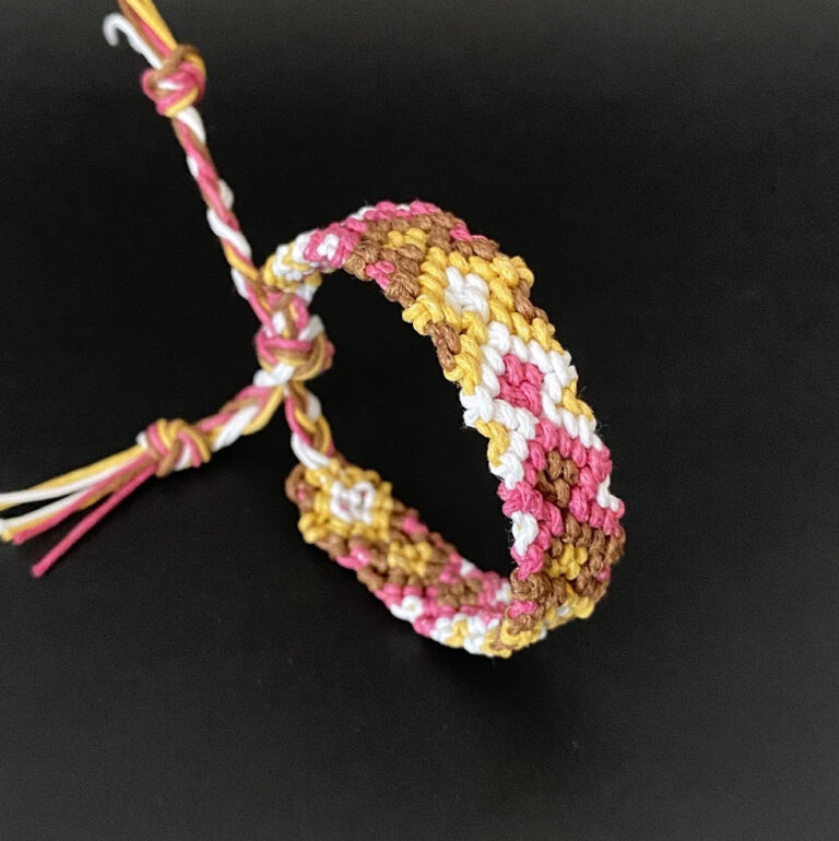 Macrame Braided Bracelet – Double Diamond Pattern