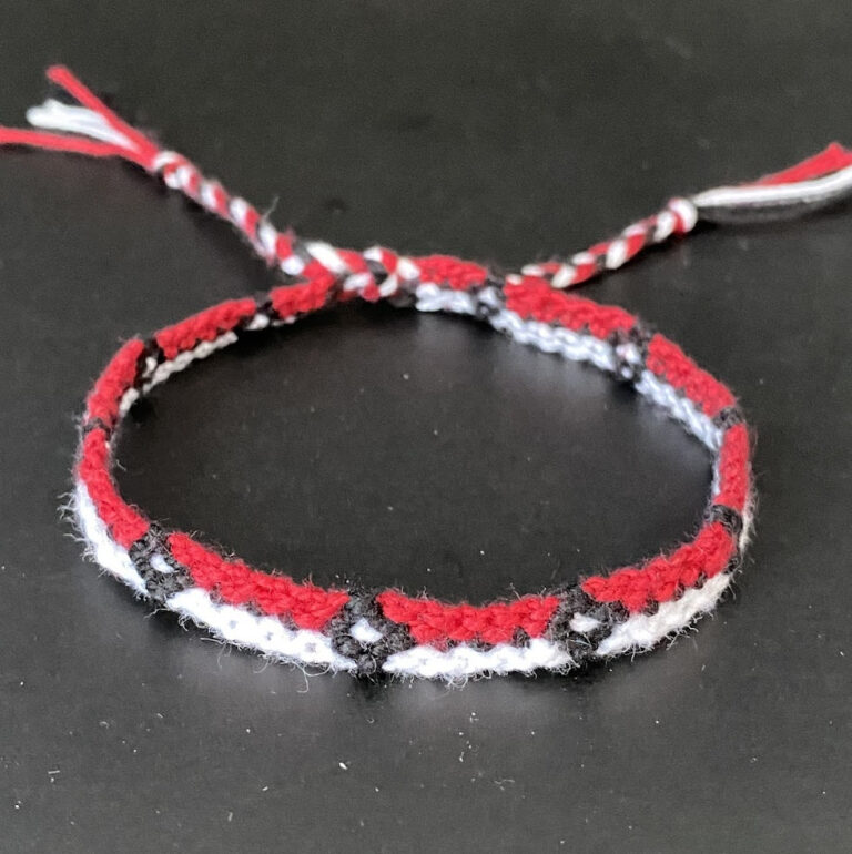 Macrame Braided Bracelet – Poké Ball