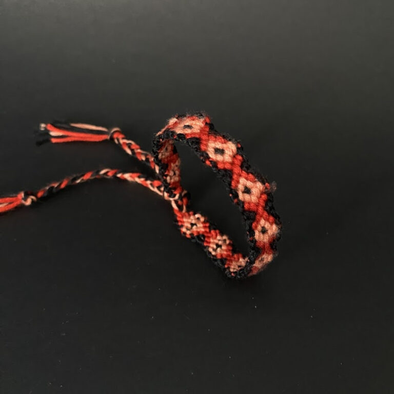 Cotton Hand-Woven Bracelet – Diamond Flower Pattern